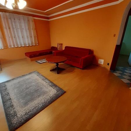 Gabor Pal 1 Apartman 1 Szoba Dunafoldvar Exterior photo