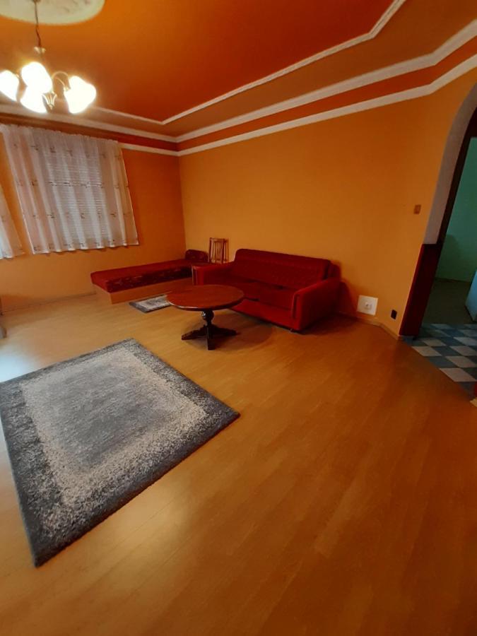 Gabor Pal 1 Apartman 1 Szoba Dunafoldvar Exterior photo